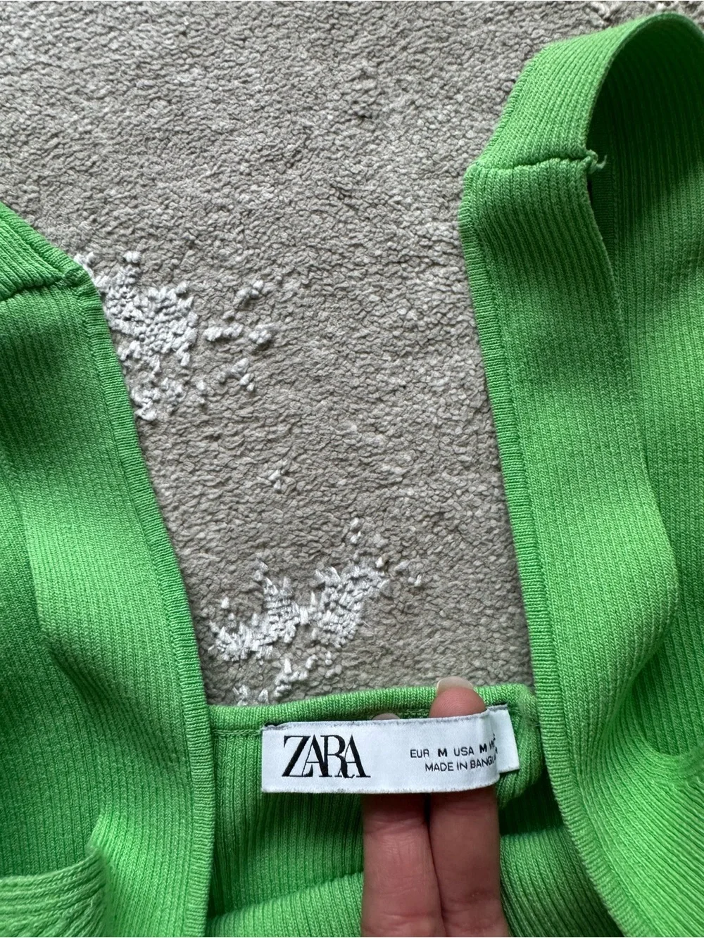 Zara Neon Green Ribbed Tank - Picture 3 of 4